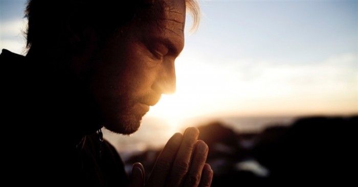 25150-man-praying.800w.tn_-e1478857600554