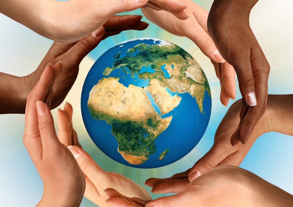 humanitaire-1534x1302